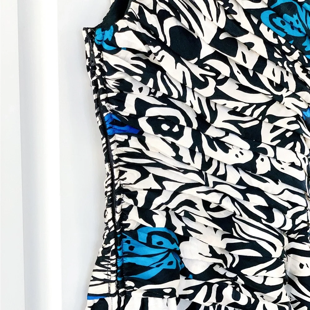 SILKS BY ST. GILLAN Vibrant Floral Abstract Leaf Print Silk Wiggle Dress - Picture 12 of 15